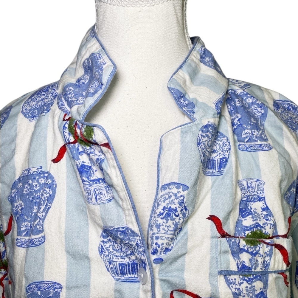 8 Oak Lane Blue and White Cotton Button Down Pajama Top - Picture 4 of 13